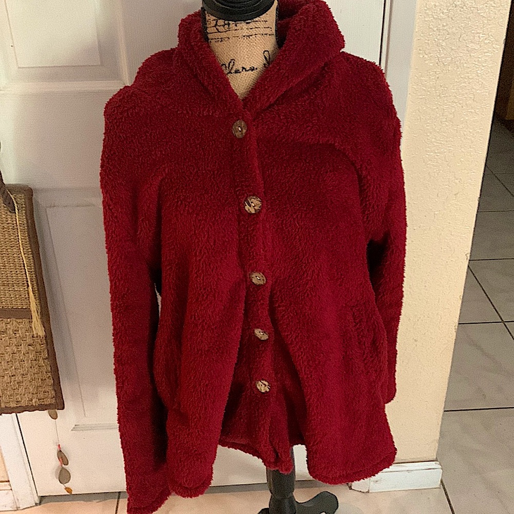 Burgundy red jacket button up with hood